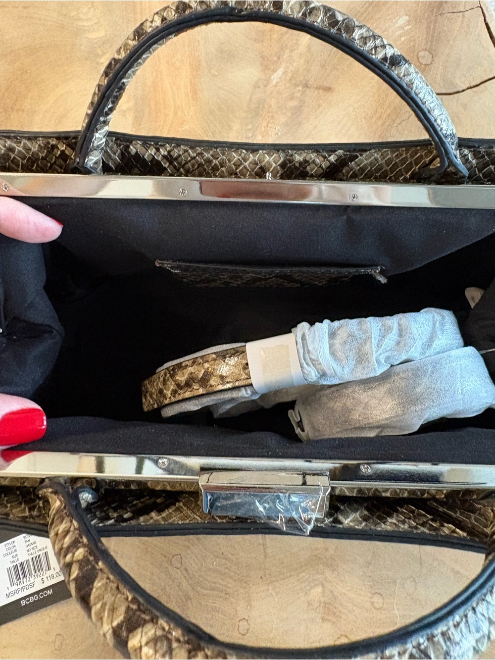 BNWT BCBG Snake 🐍 Python Handbag with Long Strap LIKE REFORMATION LARA BAG! - Picture 7 of 7